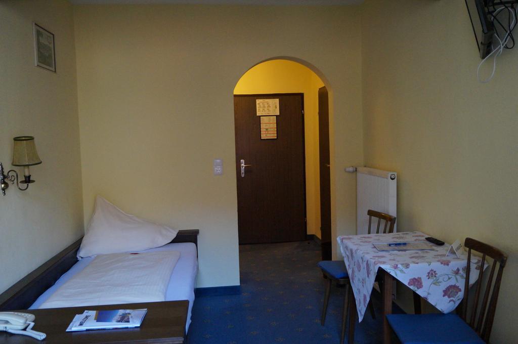 Hotel Happ İnnsbruck Oda fotoğraf
